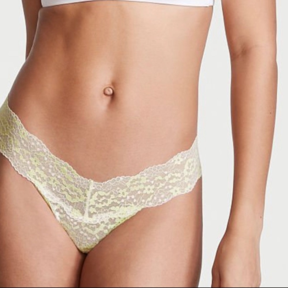 Victoria’s Secret lace cross dye thong panties XS